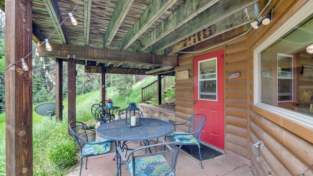 Photo of Outdoor in Evergreen Meadows