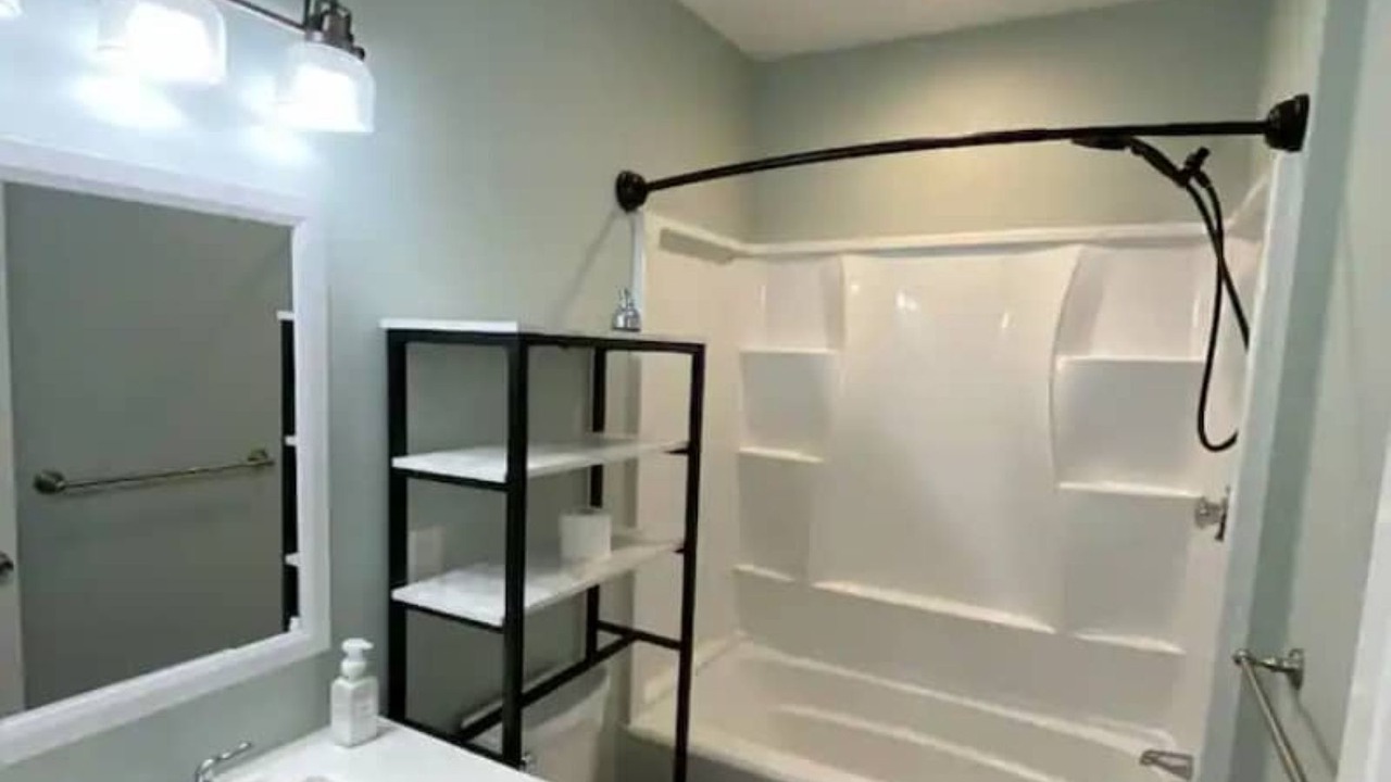 Photo of Bathroom in Wanskuck