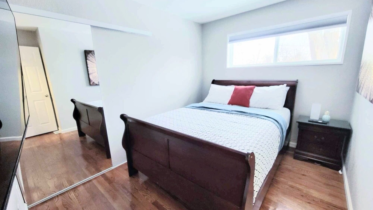 Photo of Bedroom in Dupont