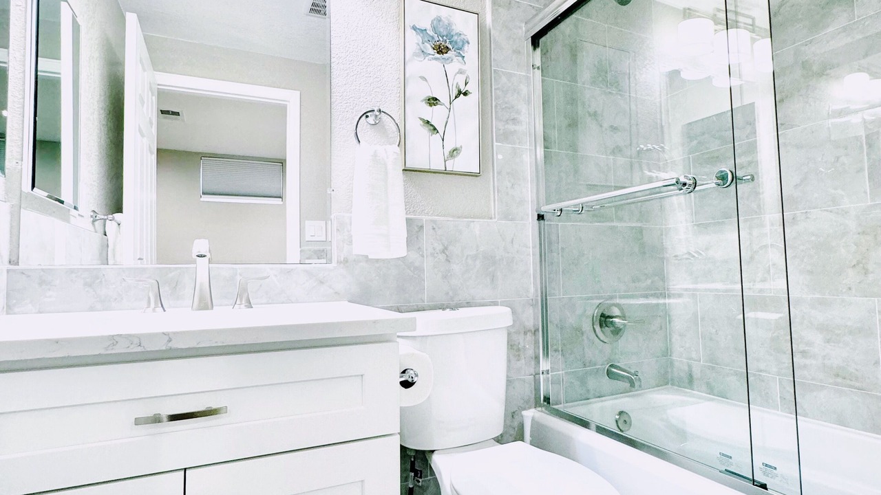 Photo of Bathroom in Dupont