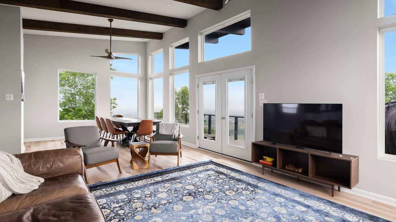 Photo of Livingroom in Ridgeway