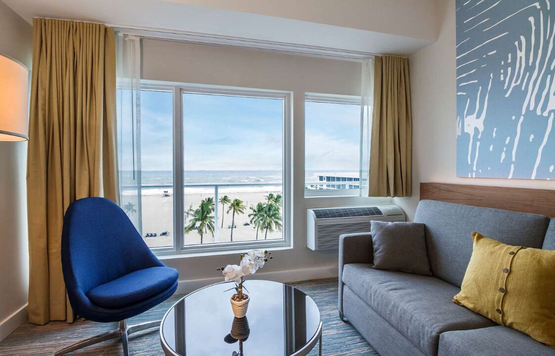 Photo of Livingroom in Central Beach