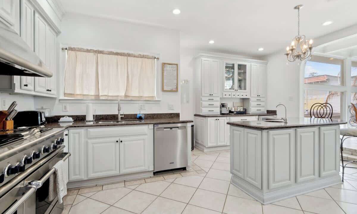 Photo of Kitchen in Broadmoor