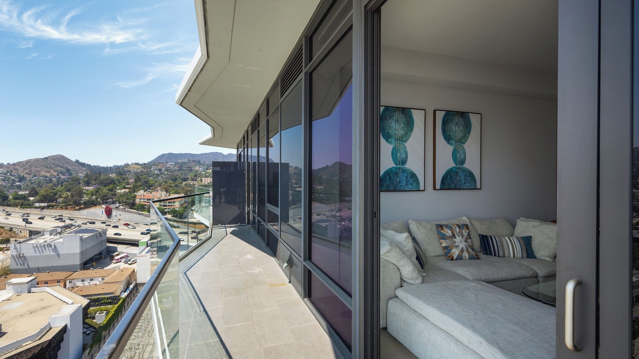 Photo of Outdoor in Hollywood