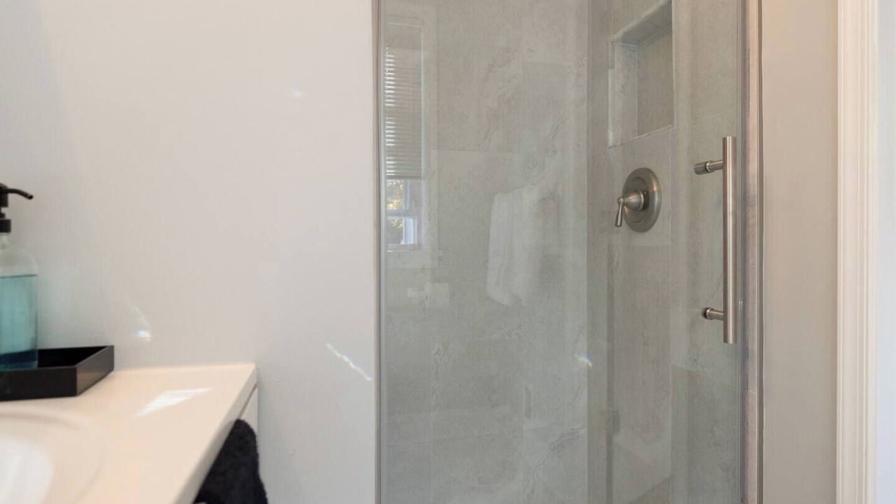 Photo of Bathroom in White Oak