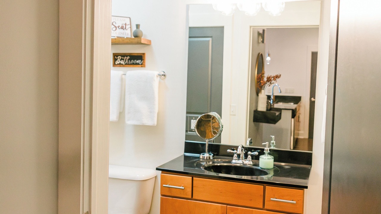Photo of Bathroom in North Capitol
