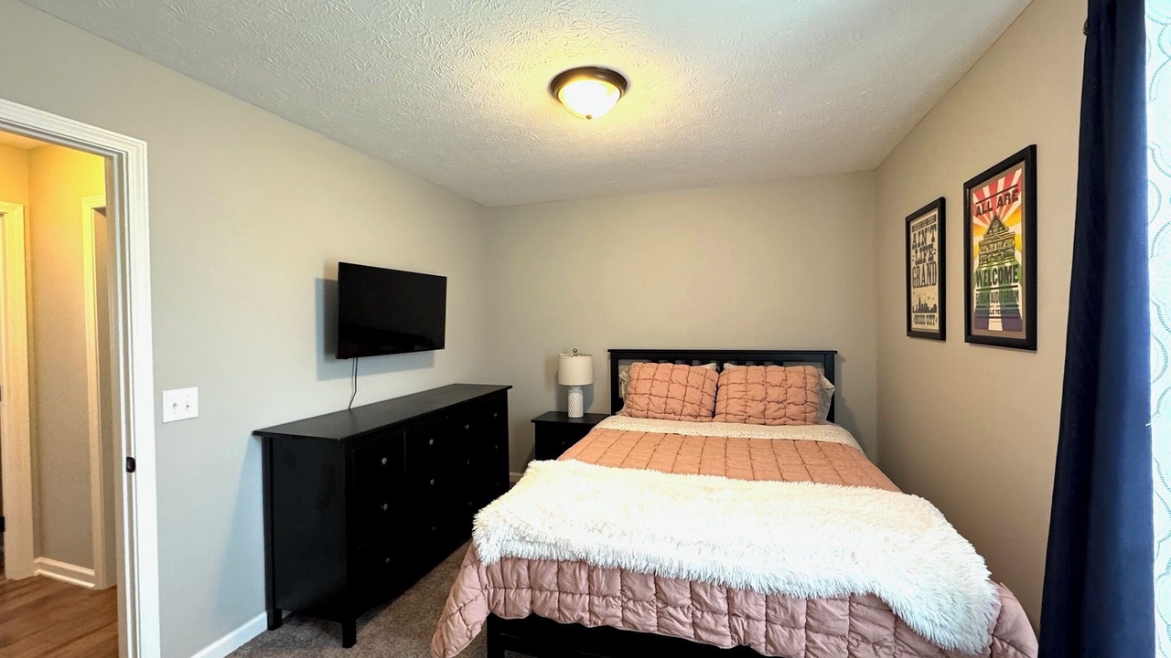 Photo of Bedroom in Cross Plains