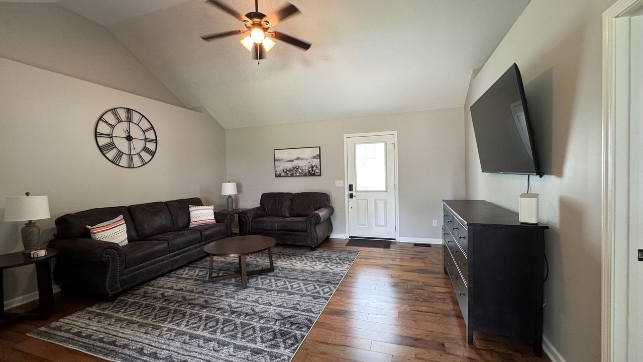 Photo of Livingroom in Cross Plains