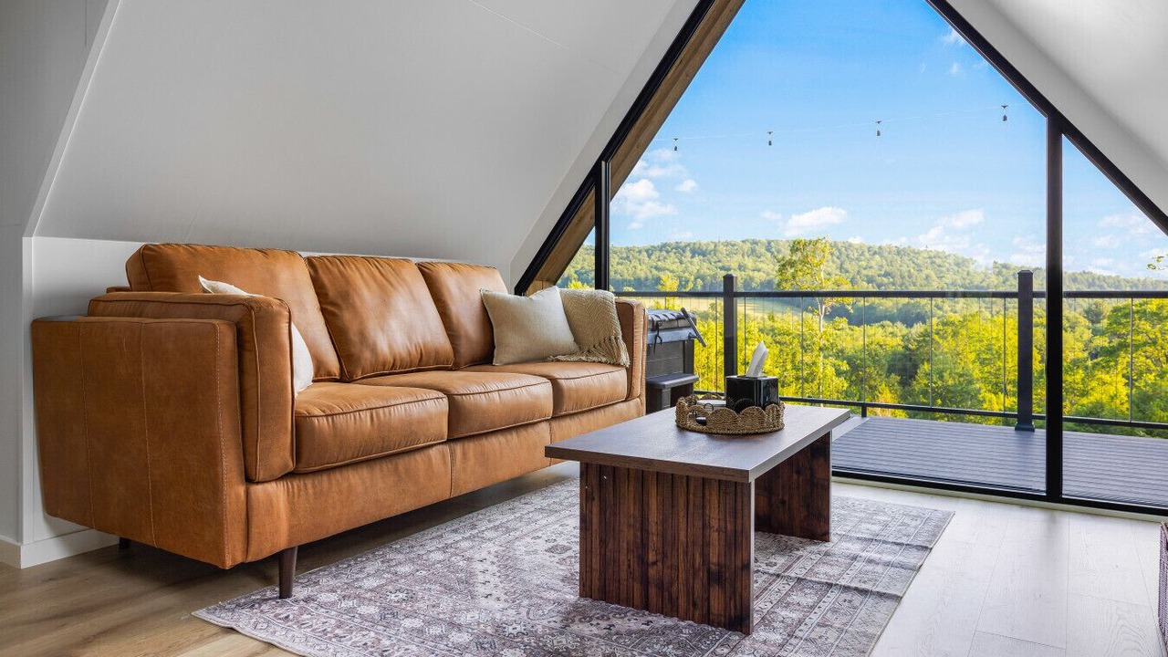 Photo of Livingroom in Shippenville