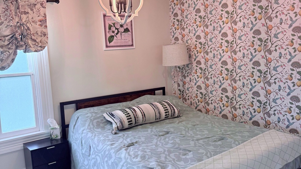 Photo of Bedroom in Bluemont