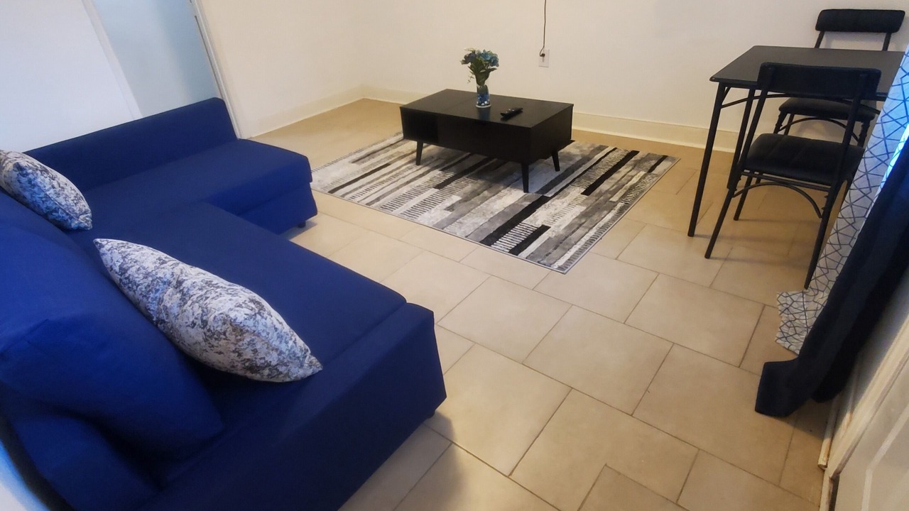 Photo of Livingroom in Spring