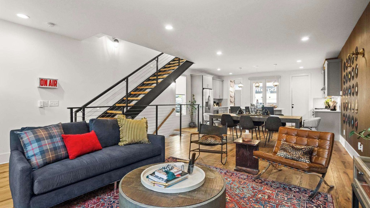 Photo of Livingroom in Eighth Avenue