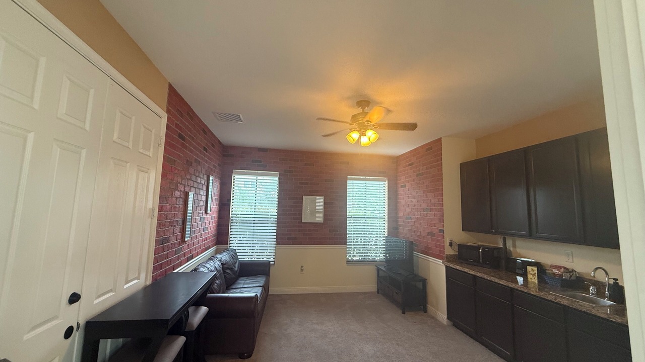 Photo of Livingroom in Ave Maria