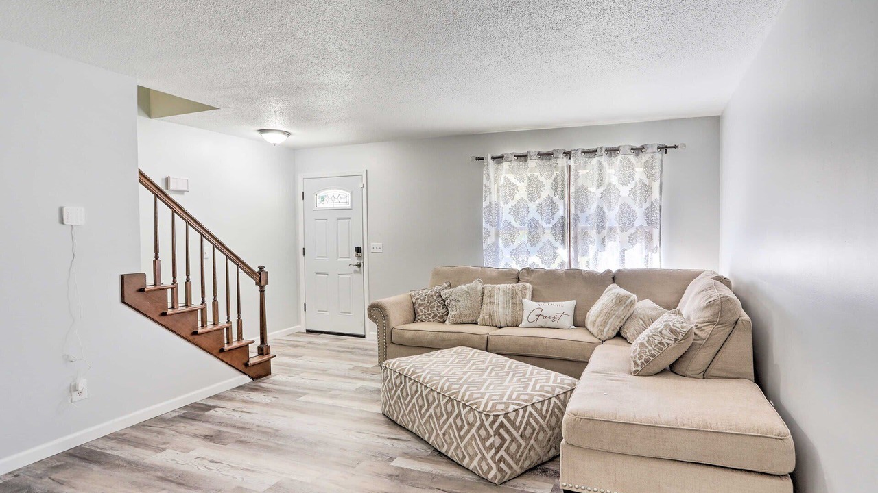Photo of Livingroom in Bedford