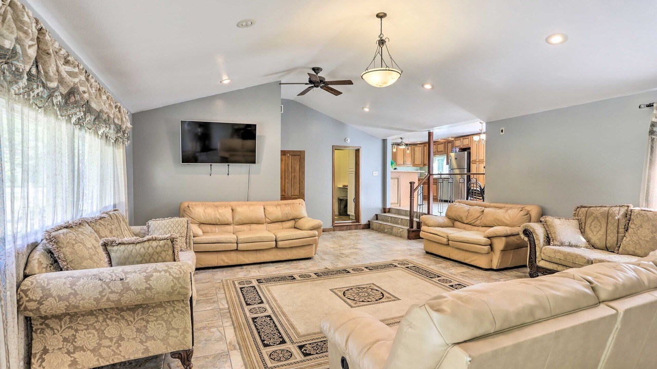 Photo of Livingroom in Toledo