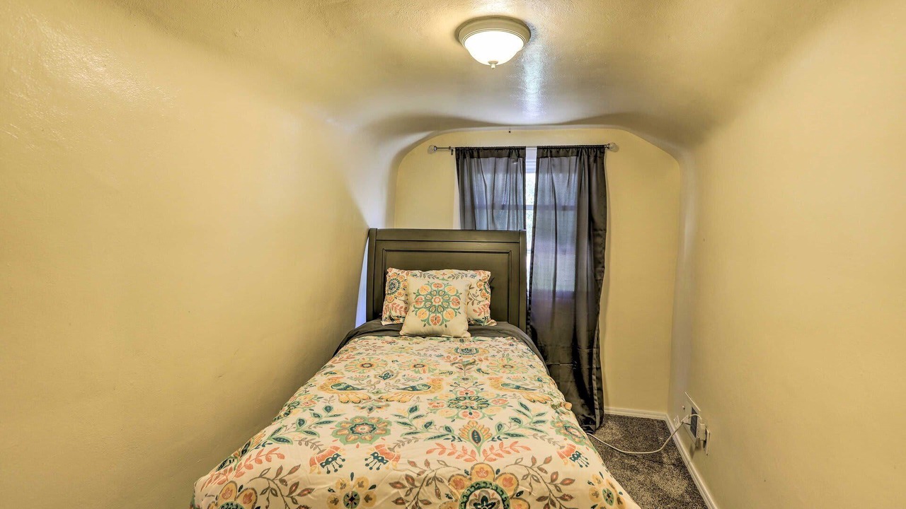 Photo of Bedroom in Toledo