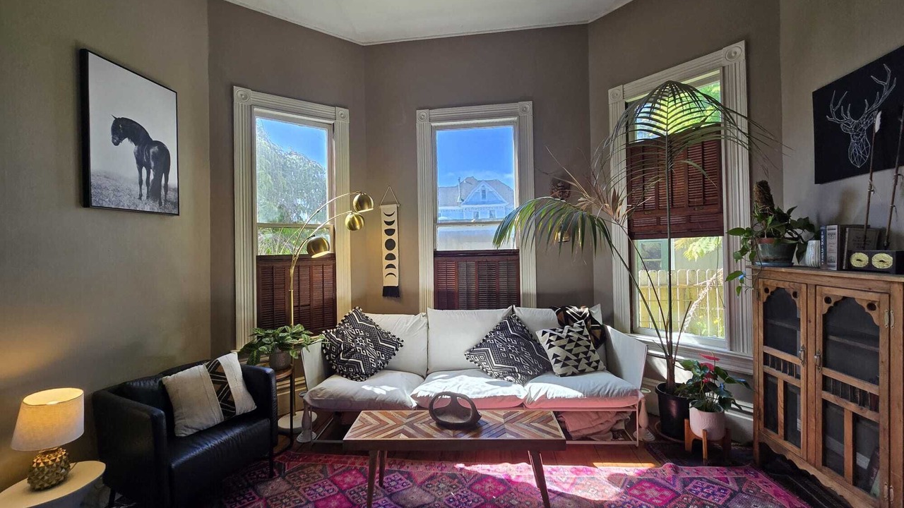 Photo of Livingroom in Eureka