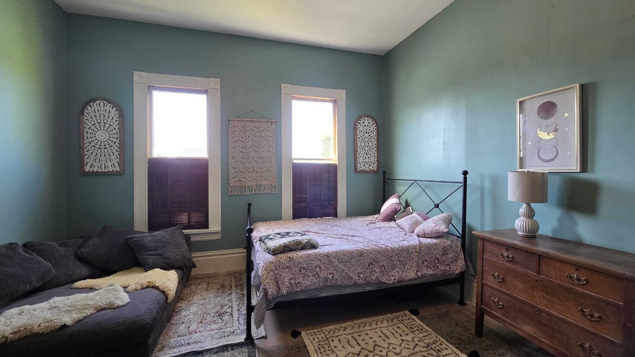 Photo of Bedroom in Eureka