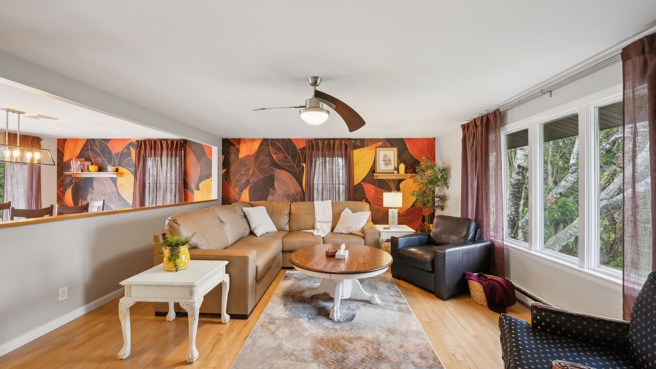 Photo of Livingroom in Washington Boro