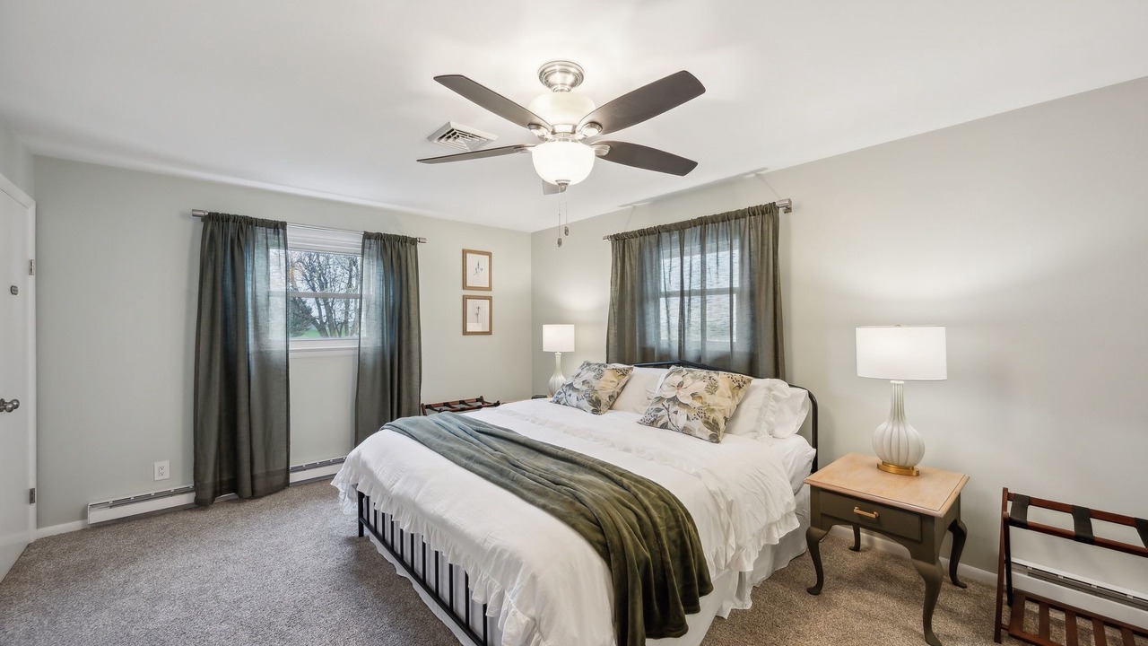 Photo of Bedroom in Washington Boro