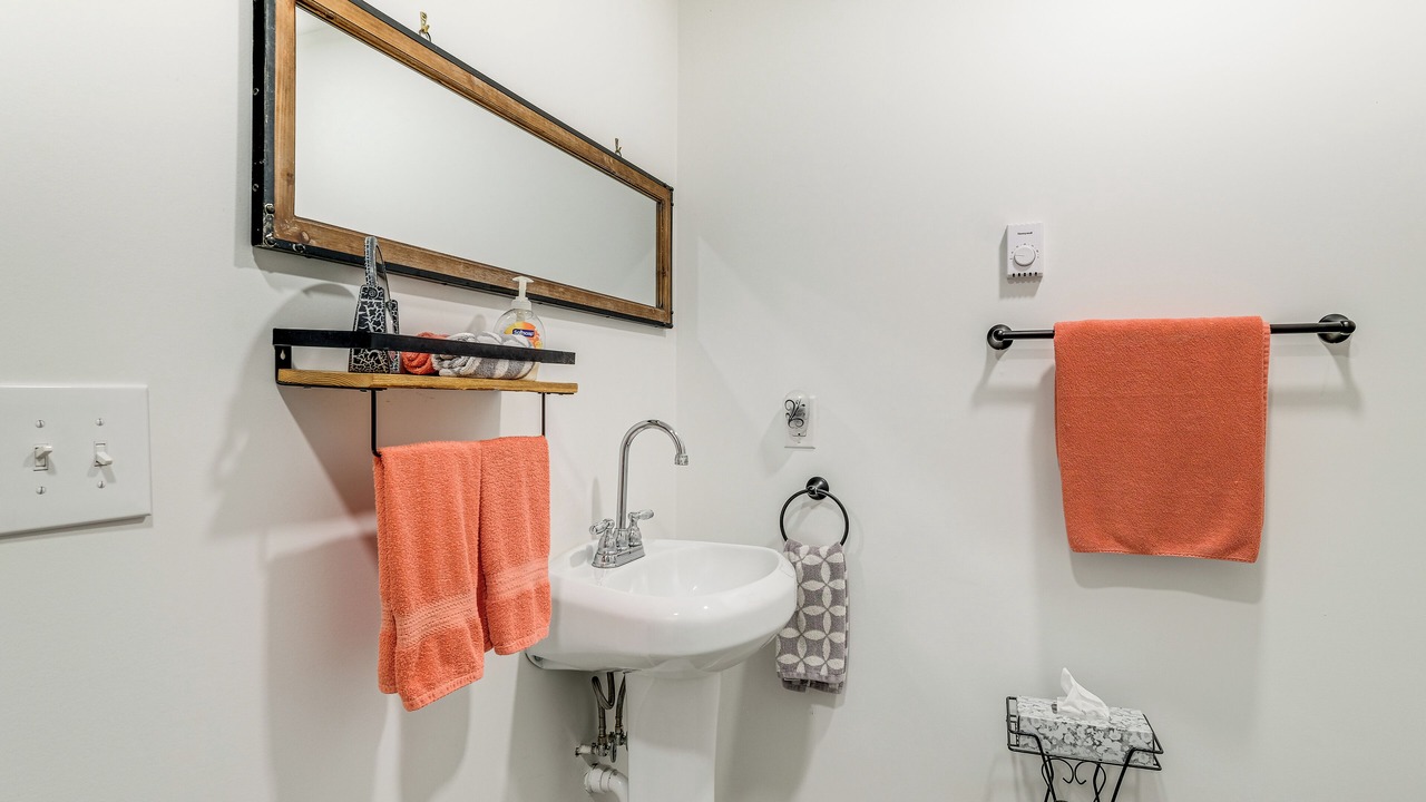 Photo of Bathroom in Court House