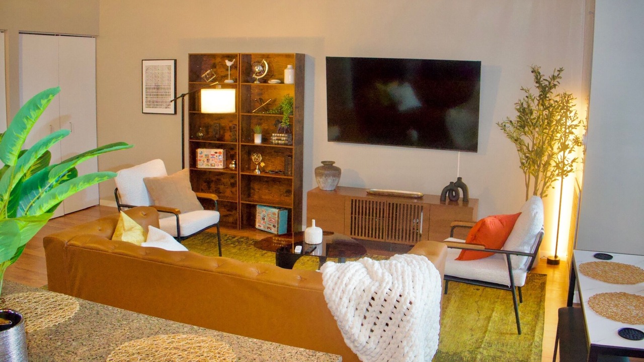 Photo of Livingroom in Old West Side