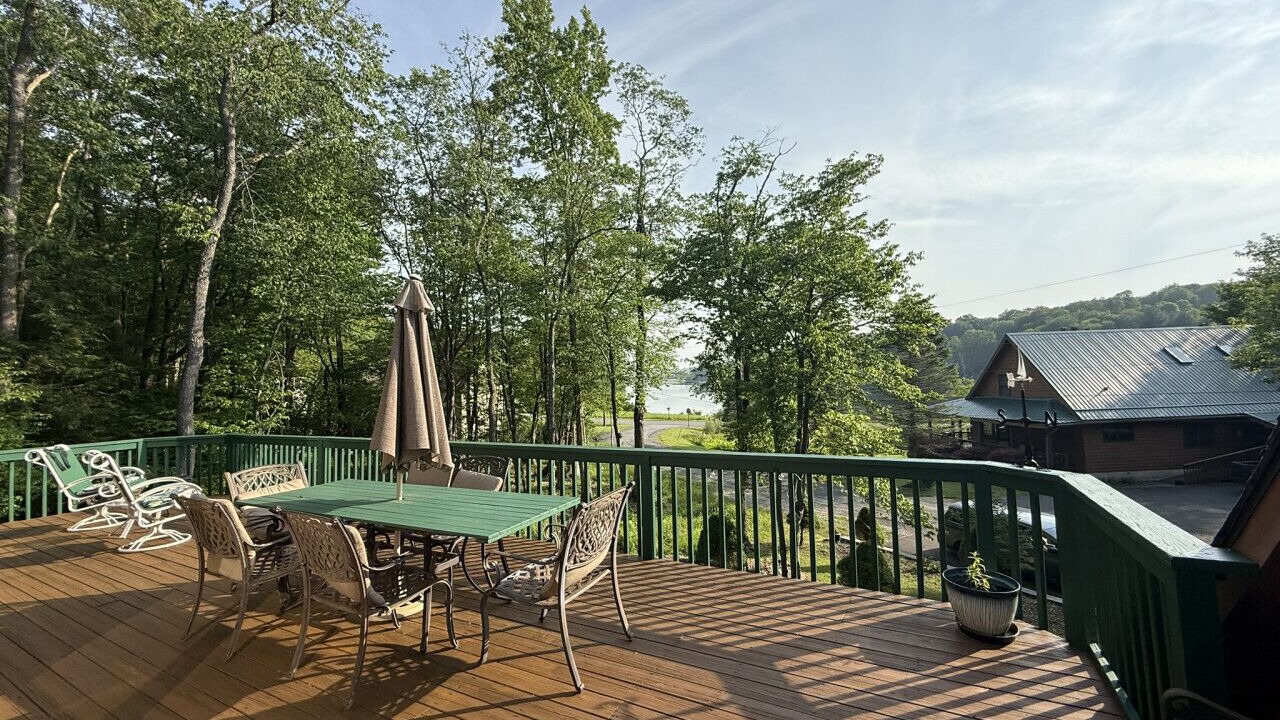 Photo of Outdoor in Alpine Lake