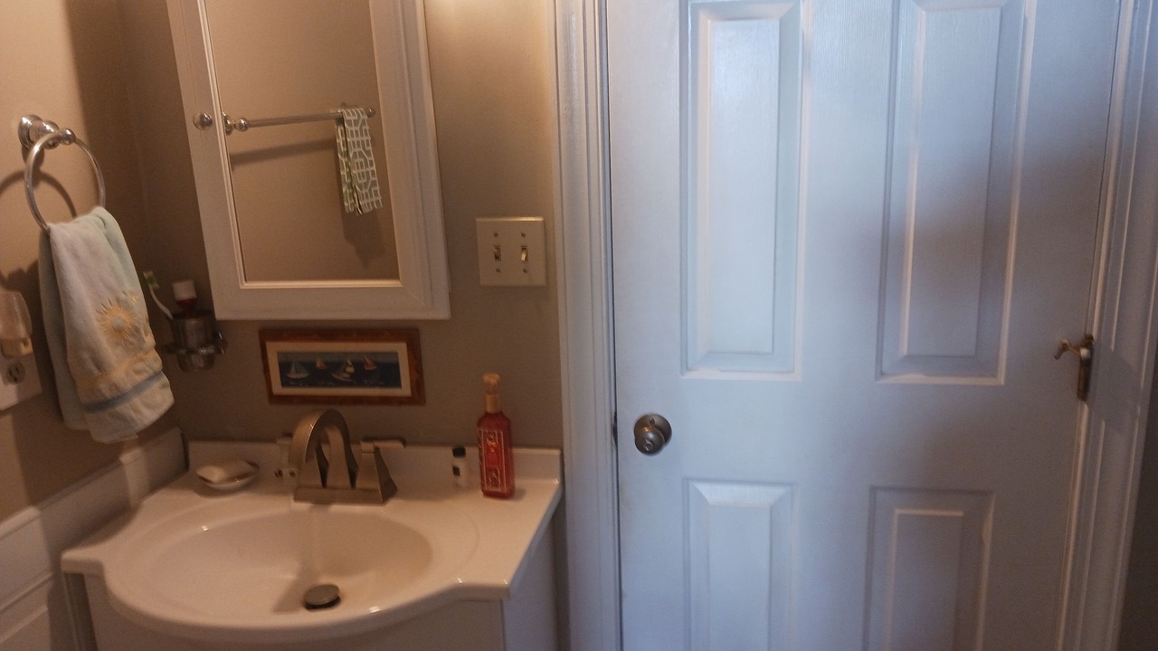 Photo of Bathroom in Deltaville