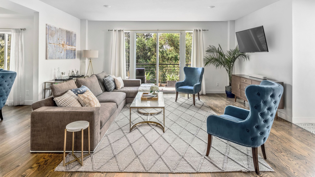 Photo of Livingroom in Hollywood Hills