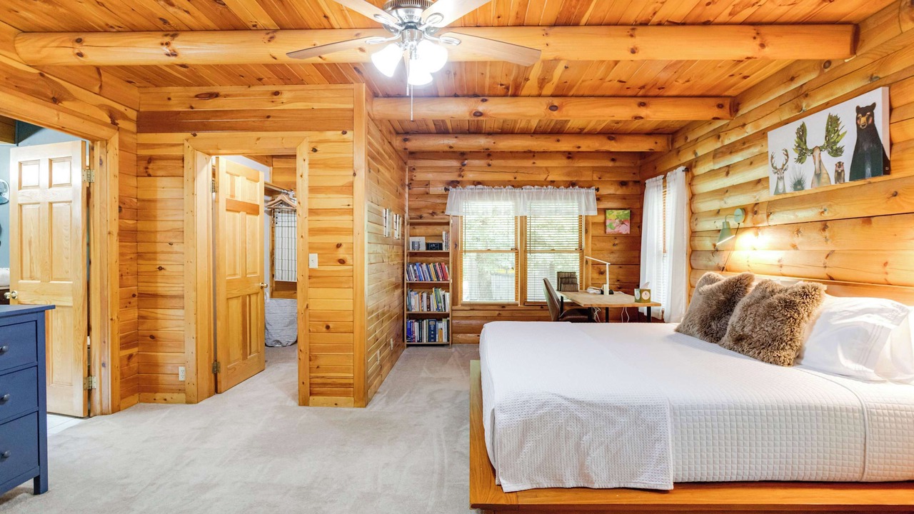 Photo of Bedroom in Keedysville