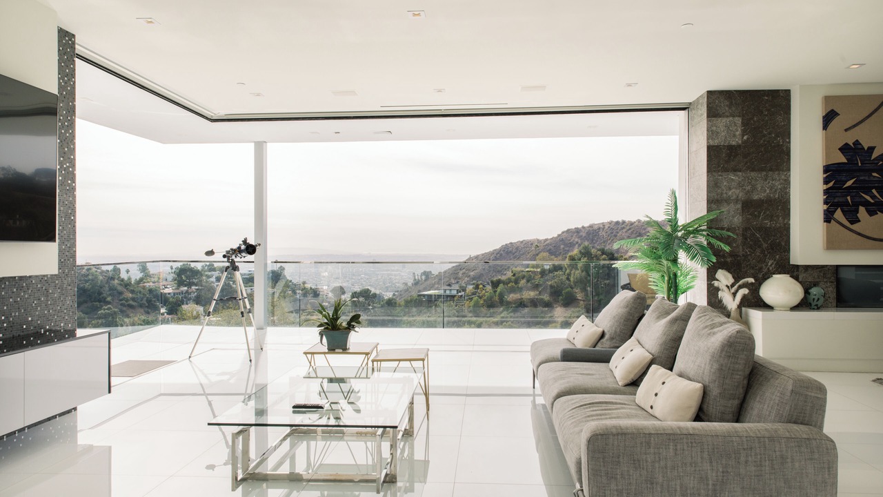 Photo of Others in Hollywood Hills
