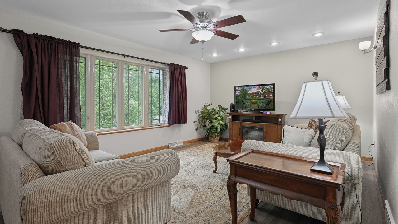 Photo of Livingroom in Mosinee