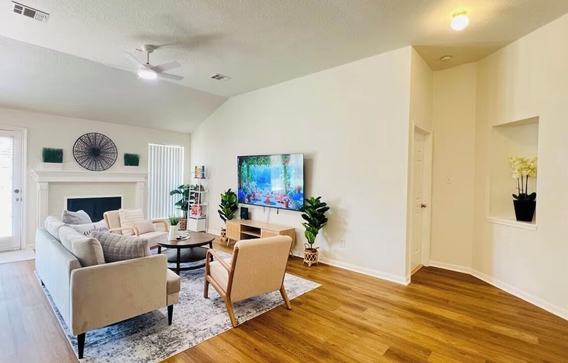 Photo of Livingroom in Barker