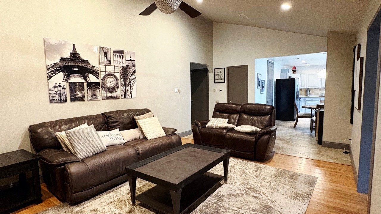 Photo of Livingroom in Round Rock