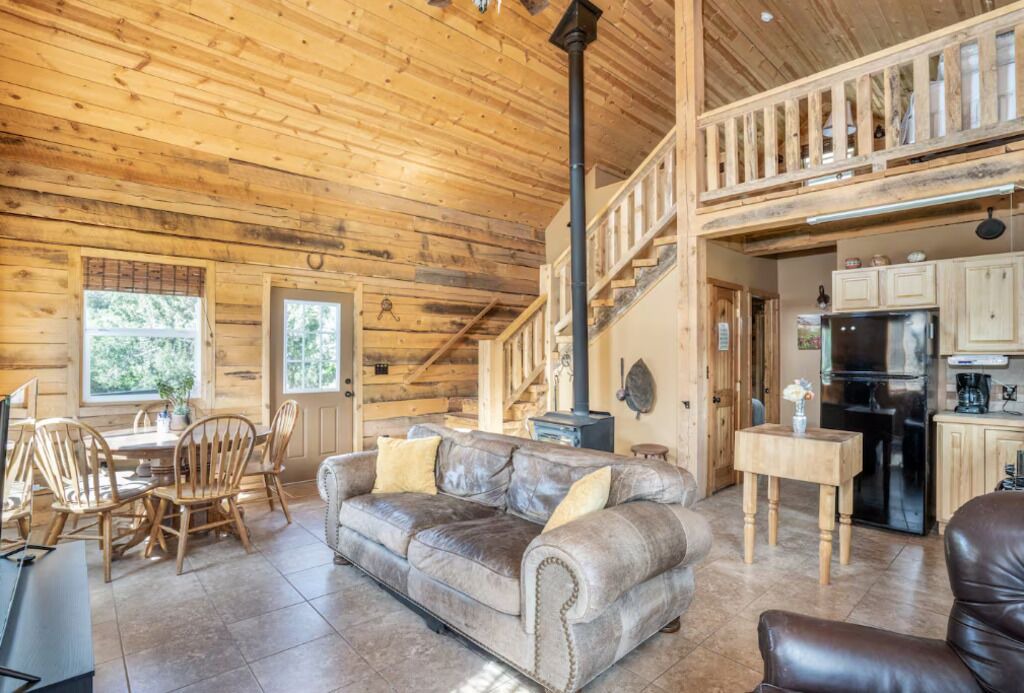 Photo of Livingroom in Hesperus