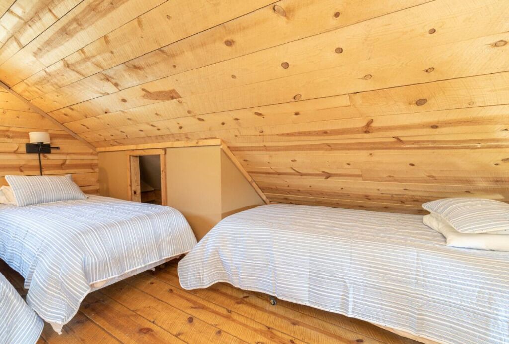 Photo of Bedroom in Hesperus