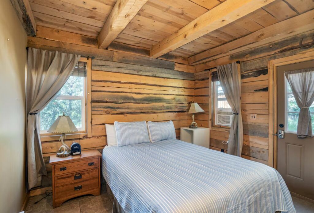 Photo of Bedroom in Hesperus