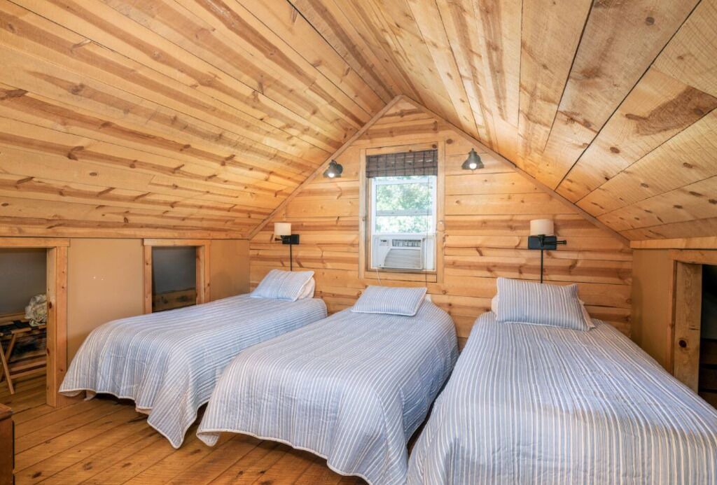 Photo of Bedroom in Hesperus