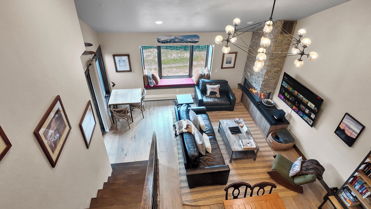 Photo of Livingroom in Four O'Clock