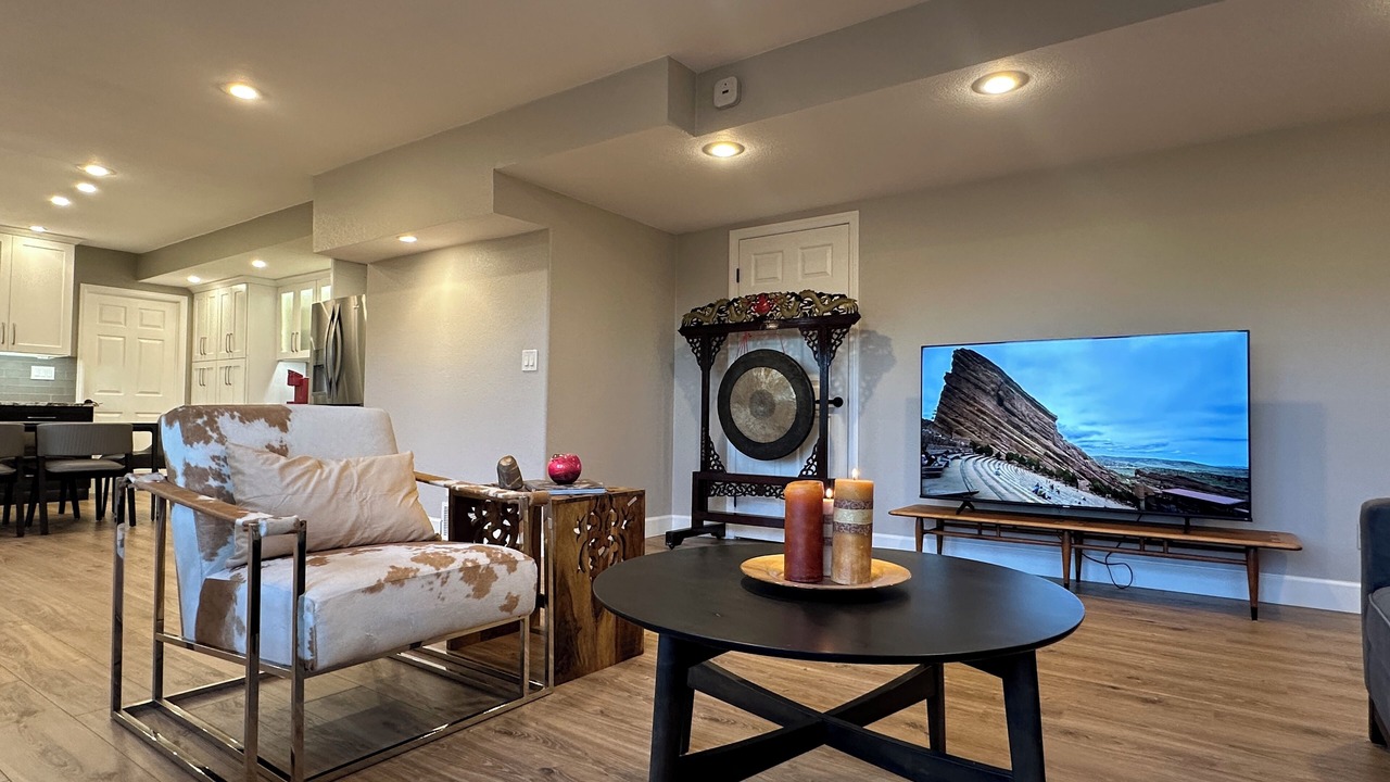 Photo of Livingroom in Englewood