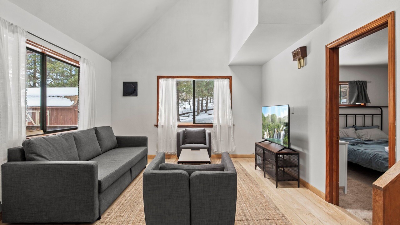 Photo of Livingroom in Highland Lakes