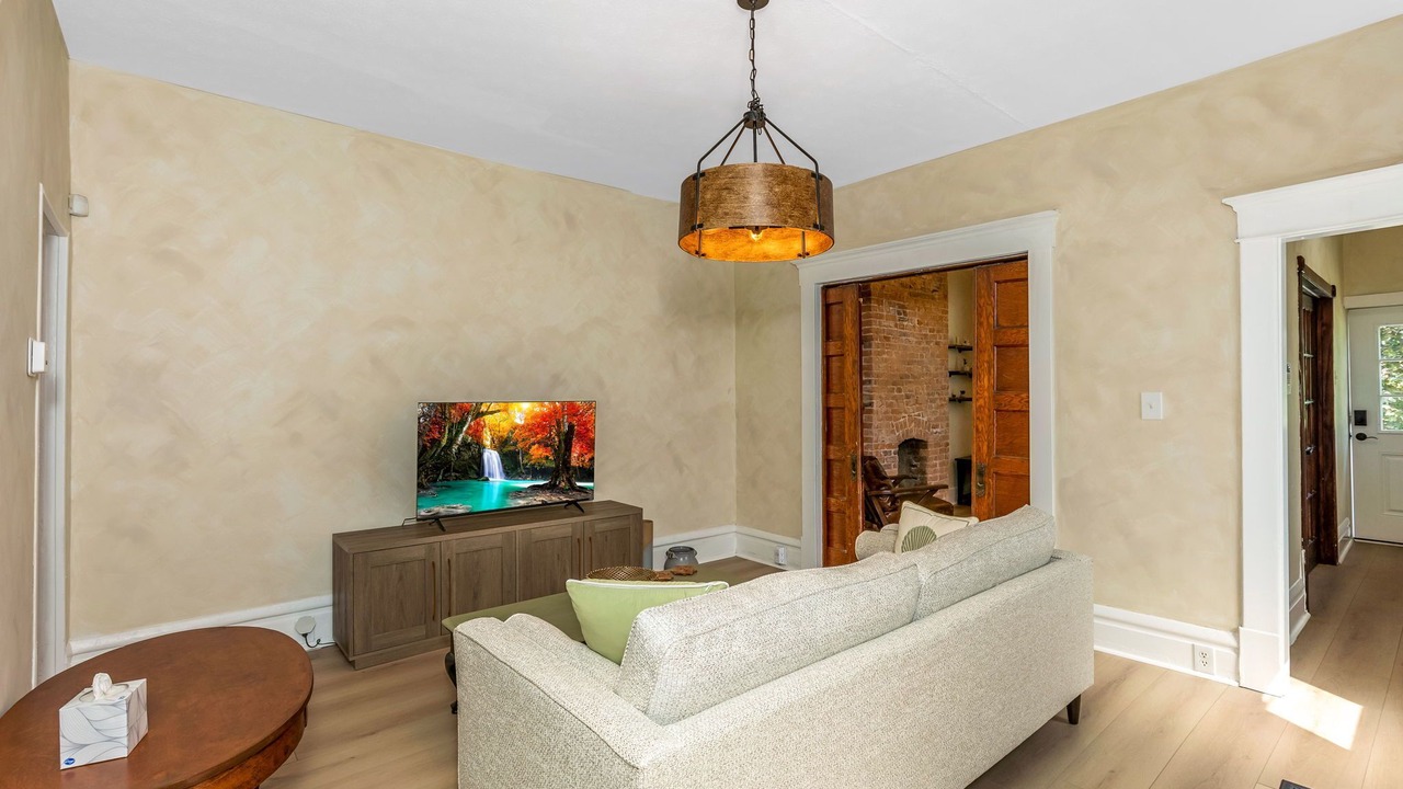 Photo of Livingroom in Franklin Park