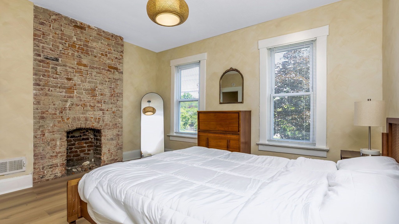 Photo of Bedroom in Franklin Park