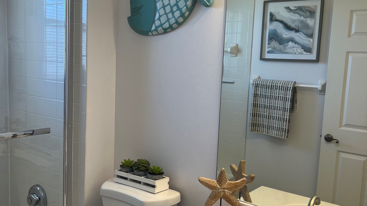 Photo of Bathroom in Kings Lake