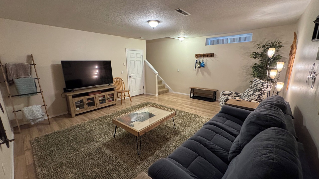 Photo of Livingroom in Bull Mountain
