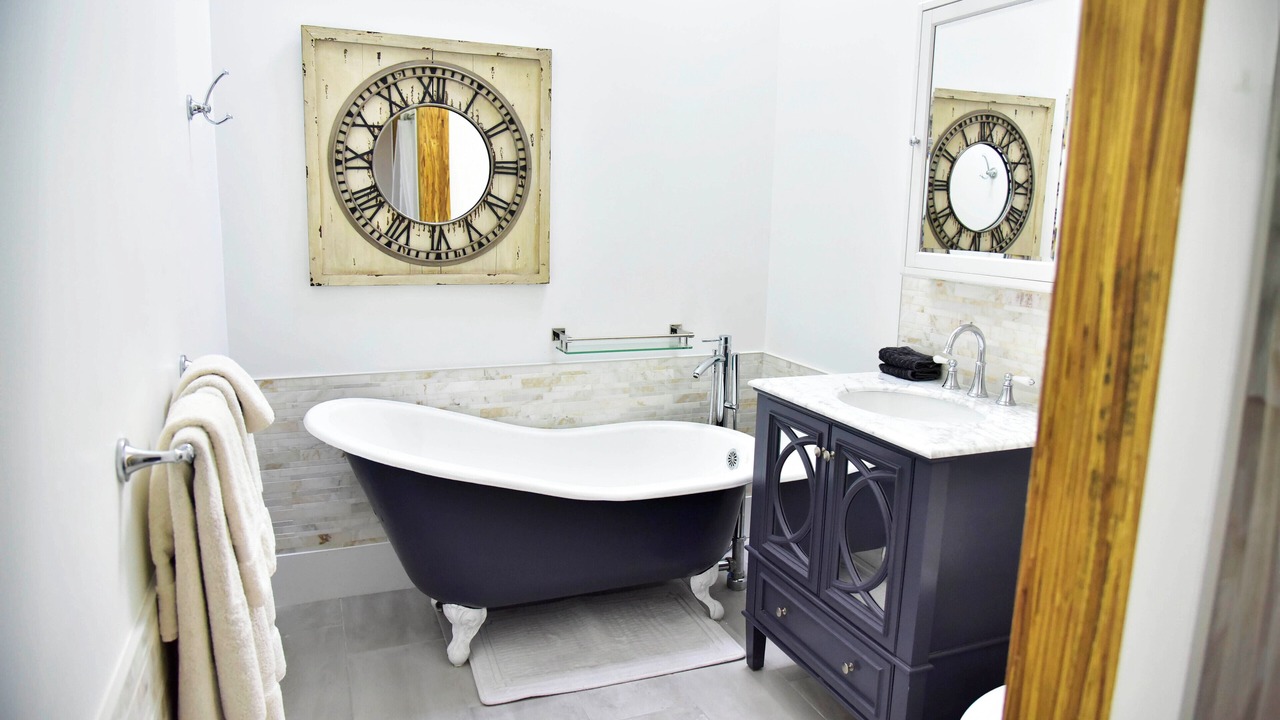 Photo of Bathroom in Sunnyside