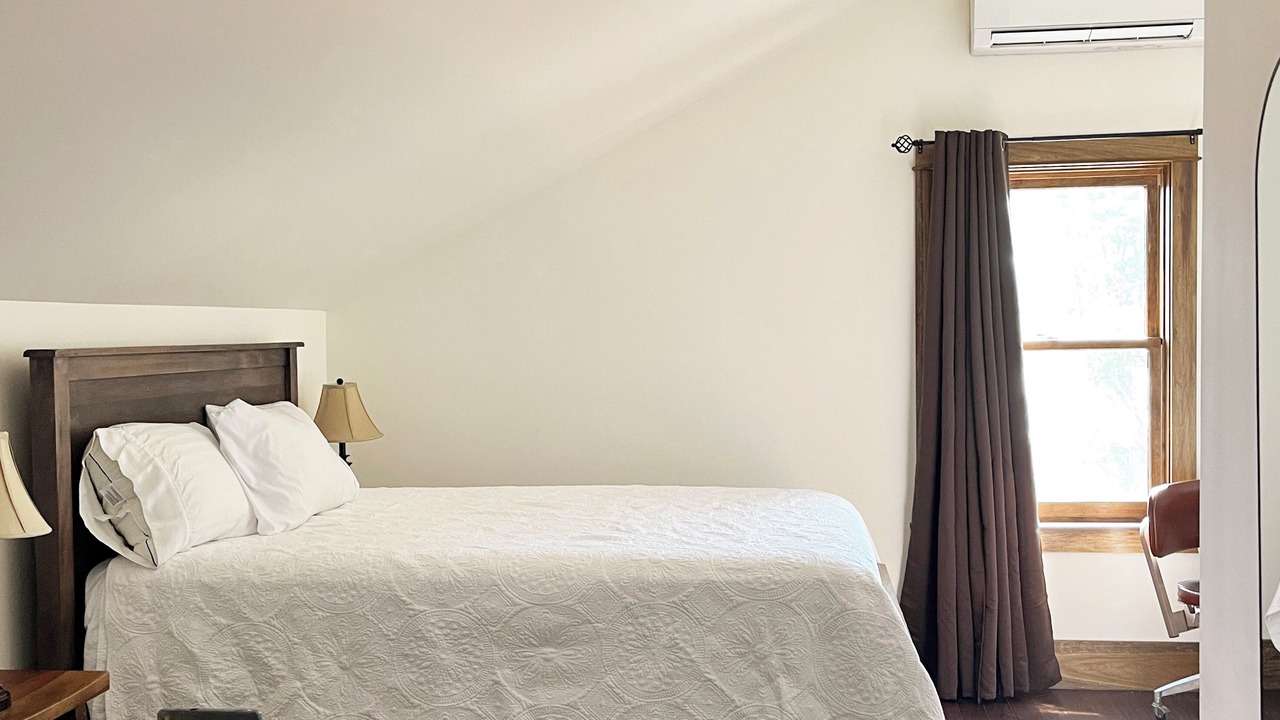 Photo of Bedroom in Sunnyside