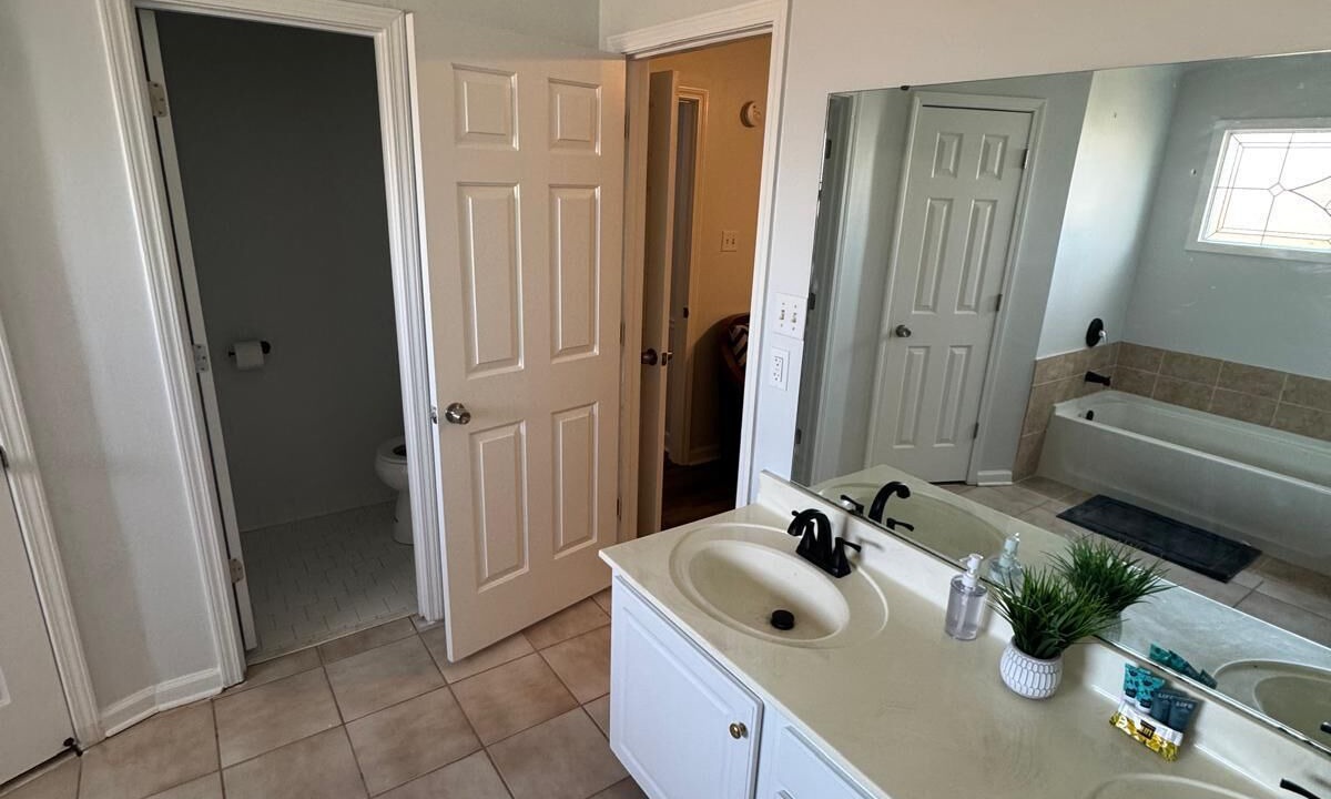 Photo of Bathroom in Cordova