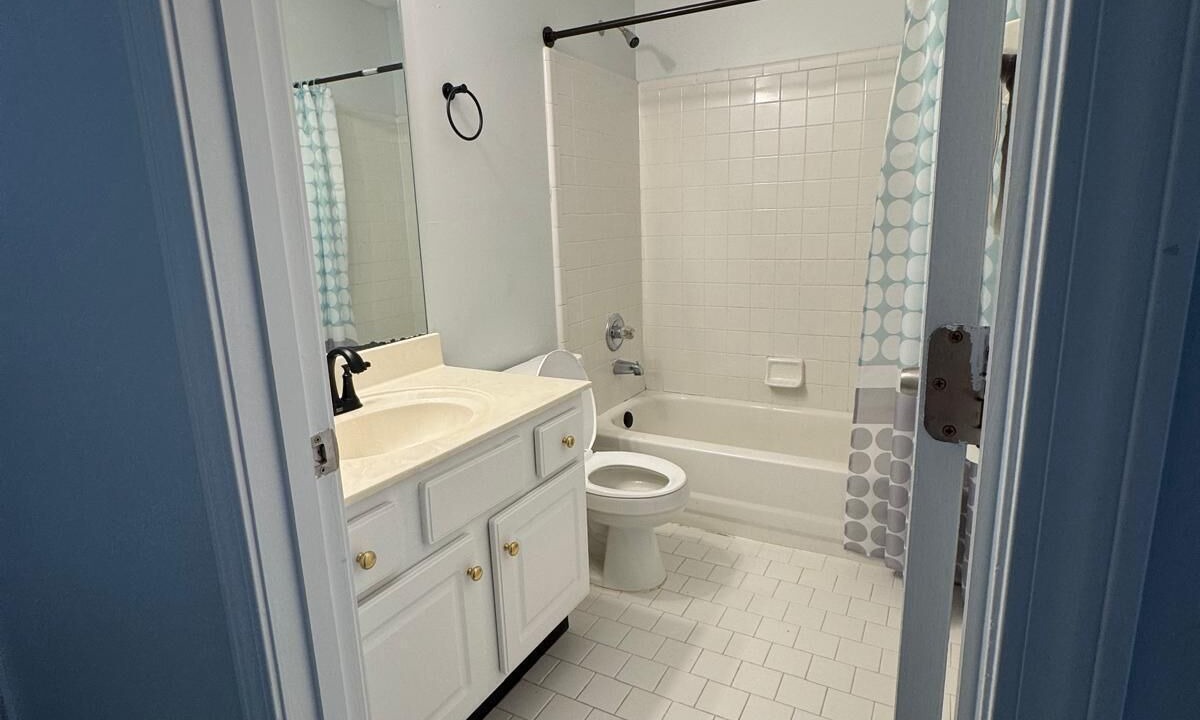 Photo of Bathroom in Cordova