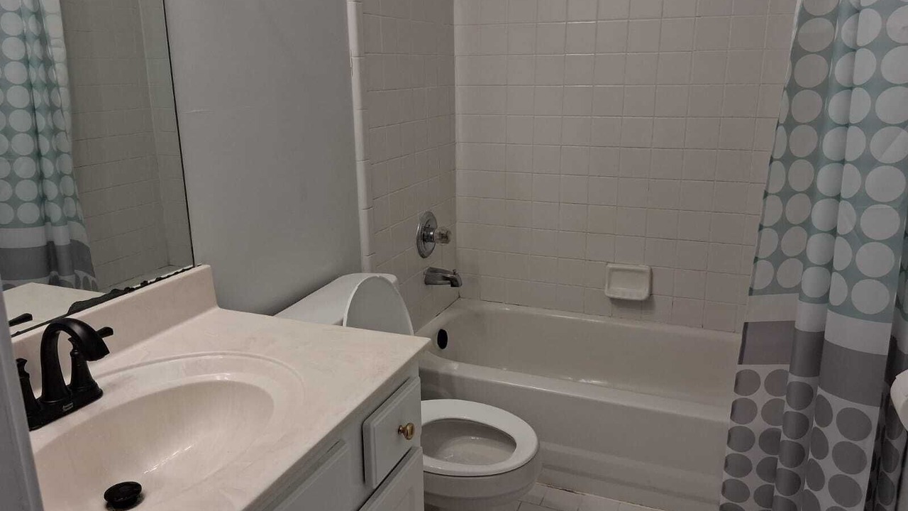 Photo of Bathroom in Cordova